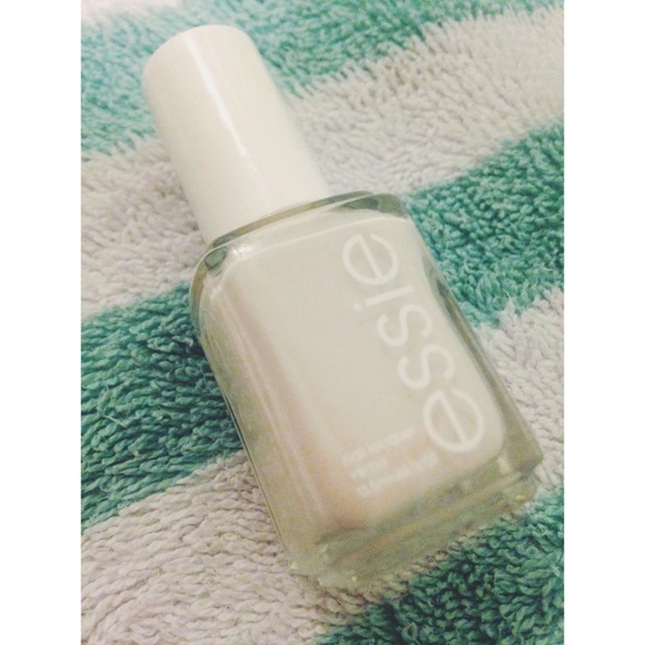 essie - "tuck in my tux" Nail Lacquer