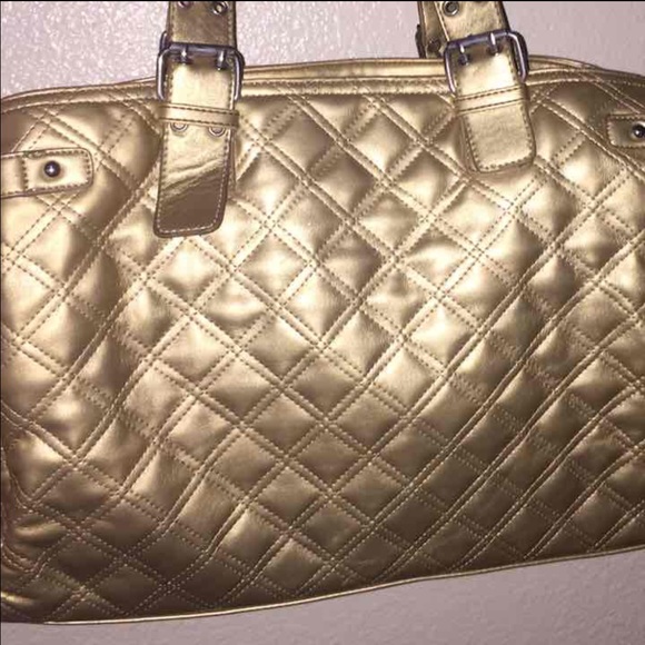 Gold Quilted Purse. - Picture 2 of 2