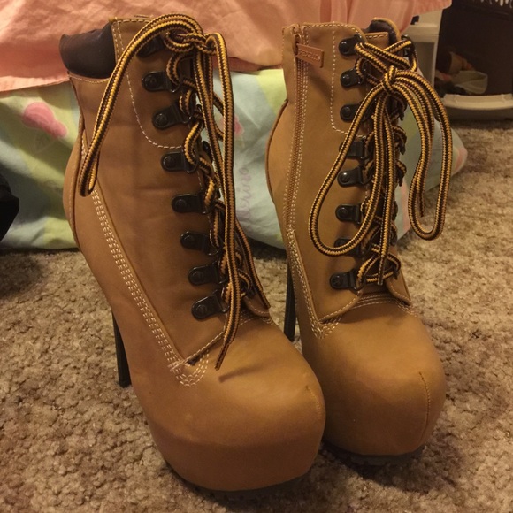 Breakelle's Camel boots