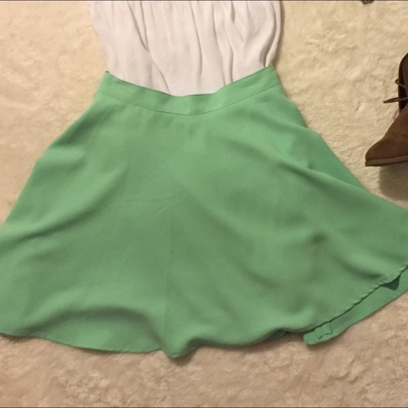 Mint green skater skirt - Picture 2 of 4