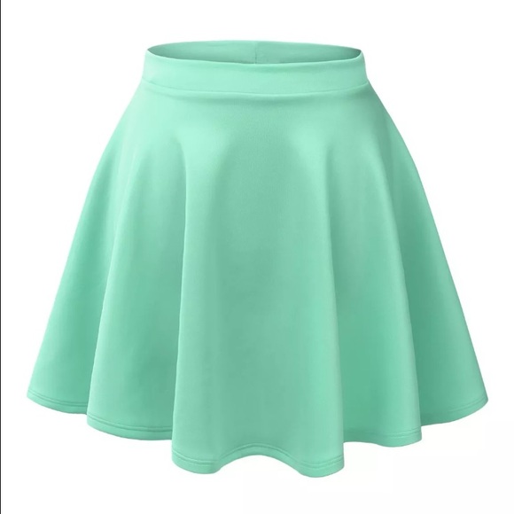 Mint green skater skirt - Picture 3 of 4