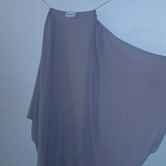 Beige shaw - Picture 2 of 2