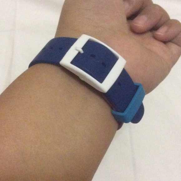 Color block watch - Picture 4 of 4