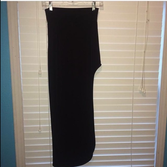 Black skirt