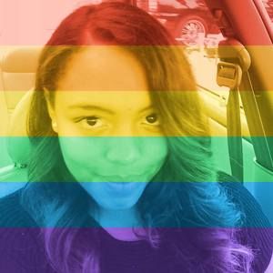 Meet your Posher, Chanel