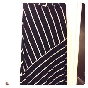 Black and gray flowy maxi skirt