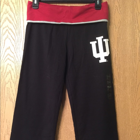 Indiana University (IU) yoga crop/capri pants - Picture 1 of 4