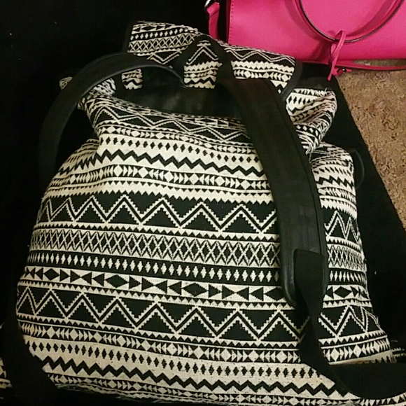 Trible backpack - Picture 3 of 3