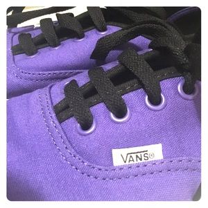 Never worn purple lace vans!