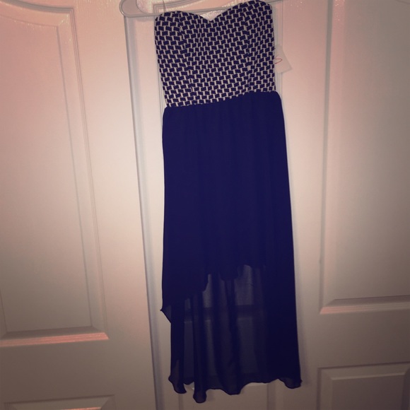 super cute black maxi dress!