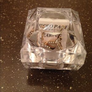 *NEVER WORN* Michael Jordan earrings