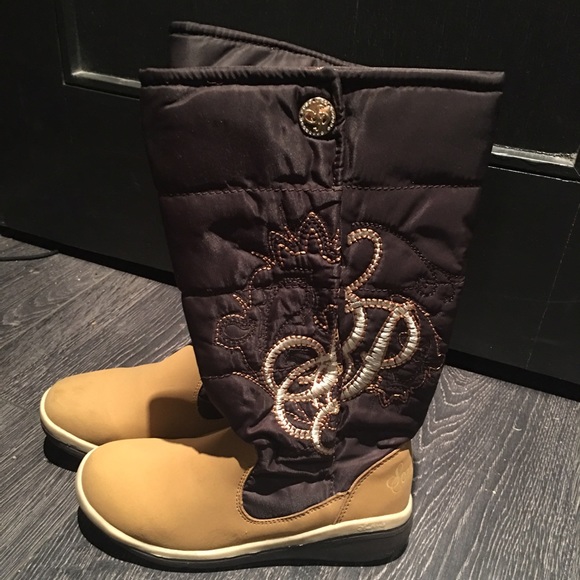 Boots - Picture 2 of 2