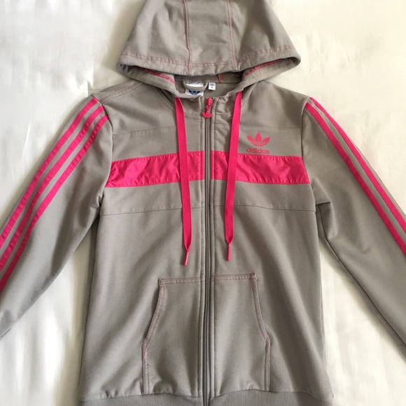 ✨Adidas athletic jacket✨