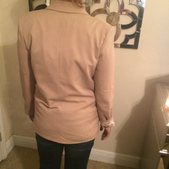 Tan blazer - Picture 2 of 3