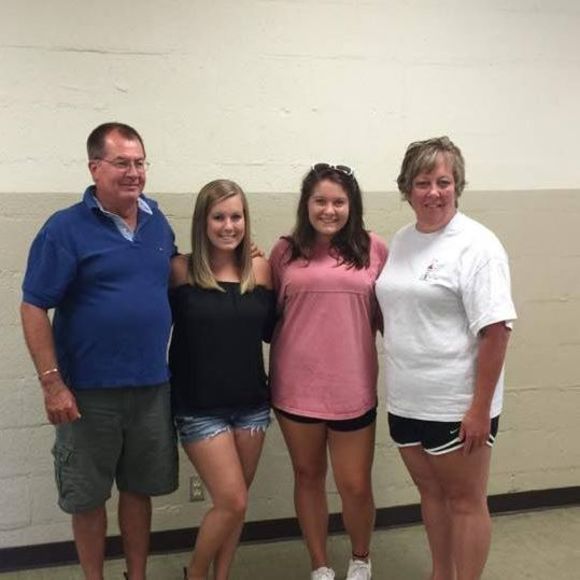 Meet your Posher, Noelle