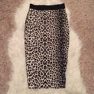 Leopard pencil skirt