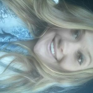 Meet your Posher, Robin