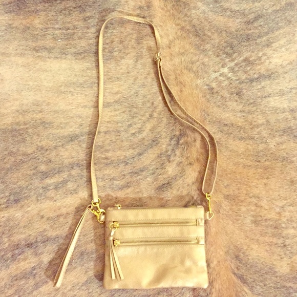 Lulus Handbags - Gold LuLu Zipper Crossbody Purse