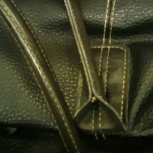 Meet your Posher, Iris