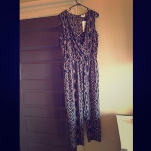 NWT-Black Aztec Jumpsuit-size XL