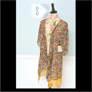 Gorgeous floral kimono with fringe bottom