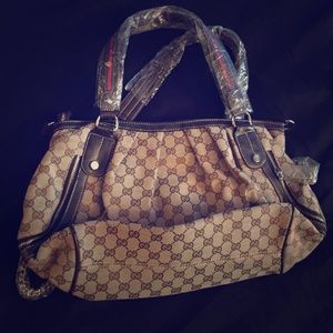 Non Authentic Gucci bag