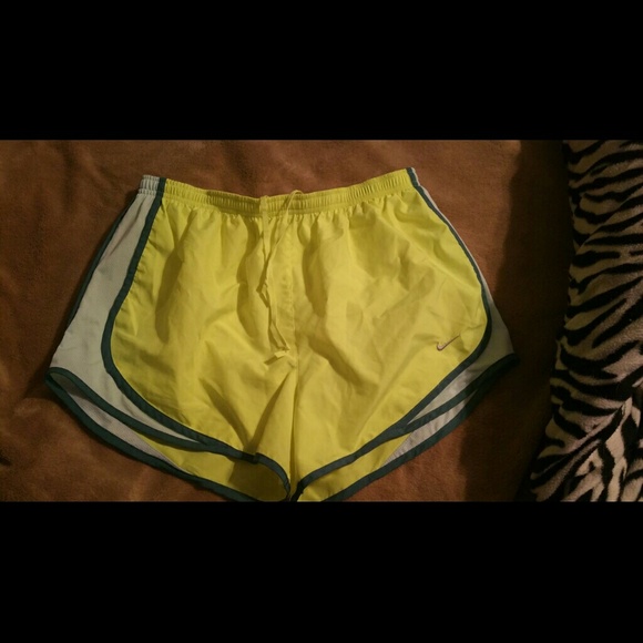 Nike shorts - Picture 1 of 1