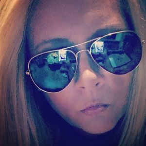 Meet your Posher, Dawn