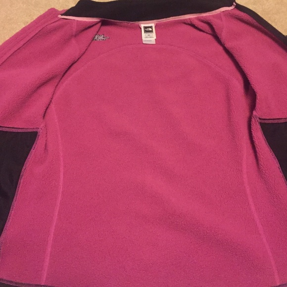 Extra pics of NorthFace fleece