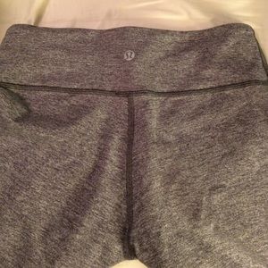 Size 6 Wunder under crops. Heather gray