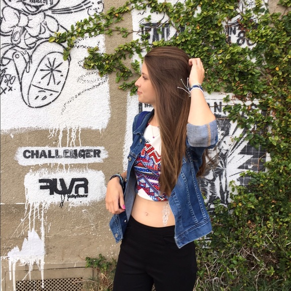 Meet your Posher, Erin - Picture 2 of 4