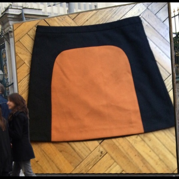 Vivienne Tam Dresses & Skirts - 🎉HP 10/21🎉️Modern Bi-Color Mini Skirt NWOT