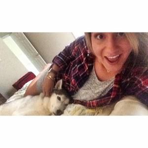 Meet your Posher, Caitlin