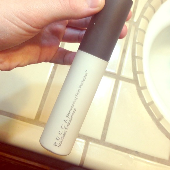 Becca shimmering skin perfecter in pearl