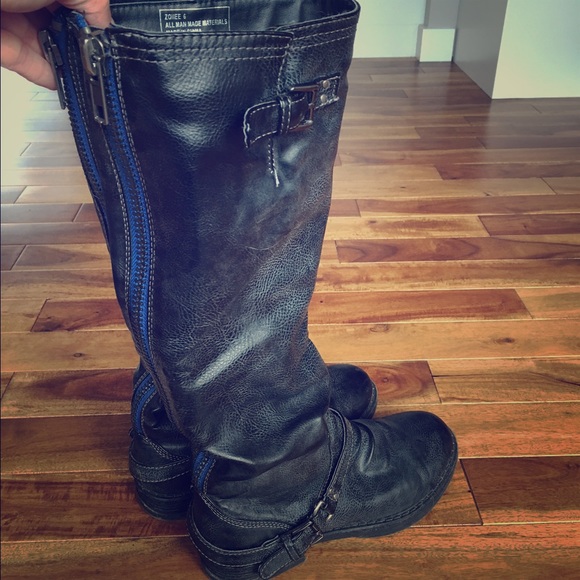 Madden Girl Zoiiee size 6 boots - vintage black