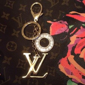 Big Lv key and bag charm