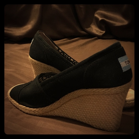Size 8 black wedge Toms