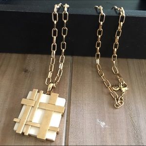 Tory Burch Chain !!! Authentic