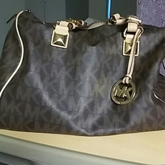 Michaelkorssatchel