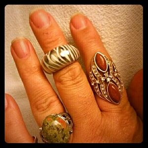 Sterling Silver Ring with White Stripes