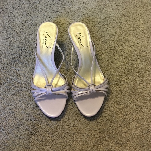 Lavender slide short heels: Kim Rogers