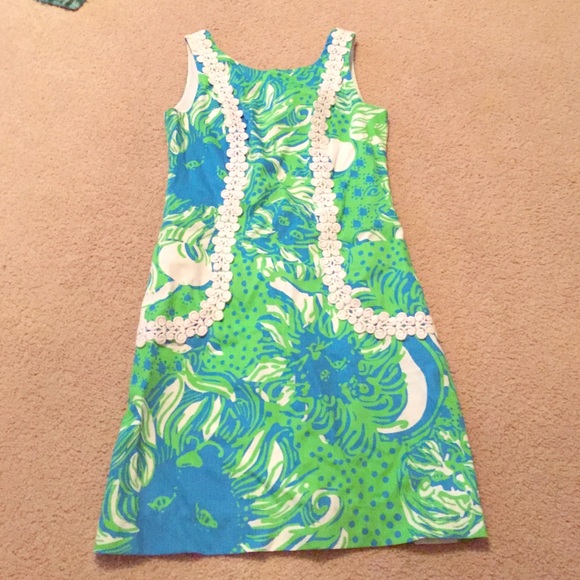 Lilly Pulitzer Dresses & Skirts - Lily Pulitzer size 0 dress. Only work a few times.
