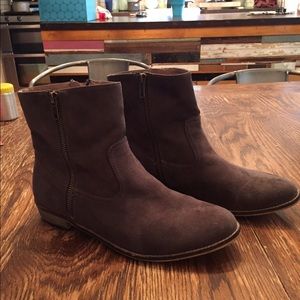 AE grey ankle boots size 9 great condition