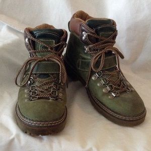 Candie's Alpine Boots!