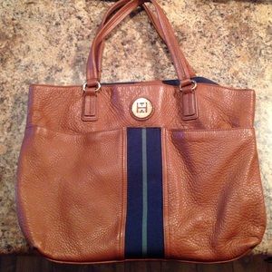 Tommy Hilefiger large purse