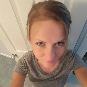 Meet your Posher, Angie