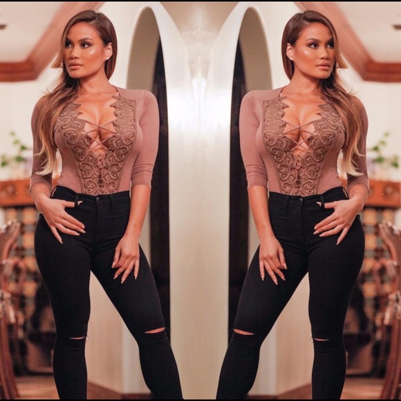 Verona Body-suit color Mocha