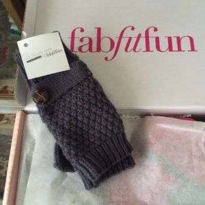 Whitney Eve- fingerless gloves - slate gray