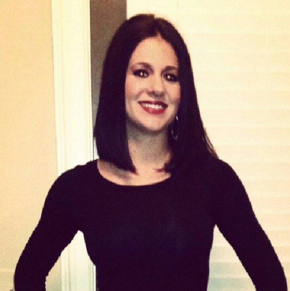 Meet your Posher, Lisa - Picture 2 of 3