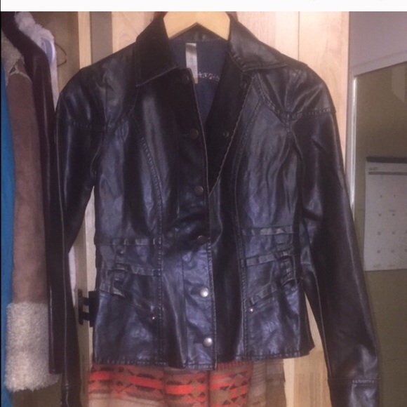 Jacket and show bundle for @deepins